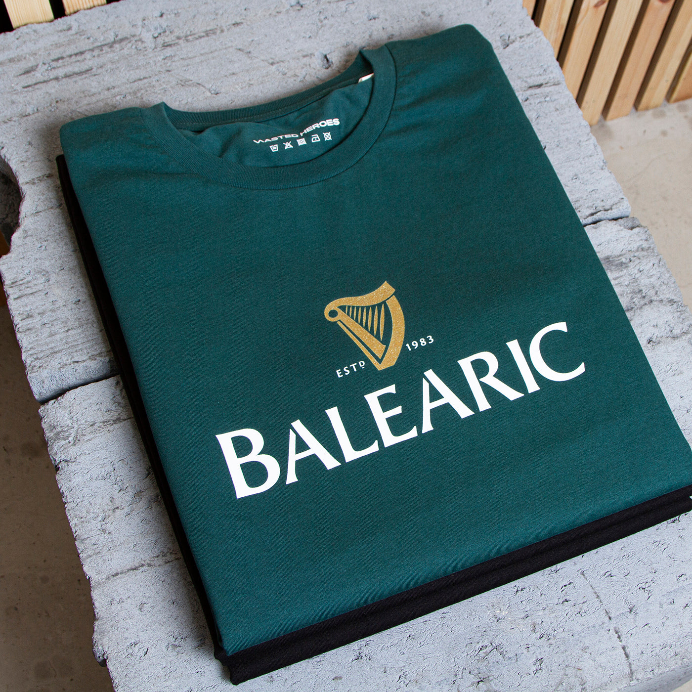 Balearic Harp - Tshirt - Black or Green